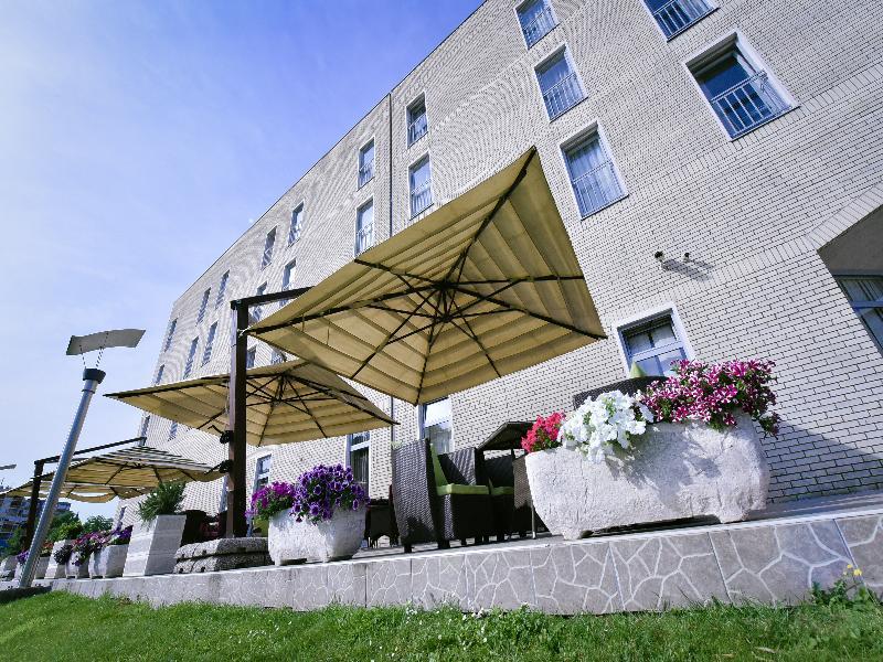 City Hotel Podgoriţa Exterior foto