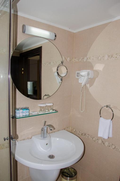 City Hotel Podgoriţa Cameră foto